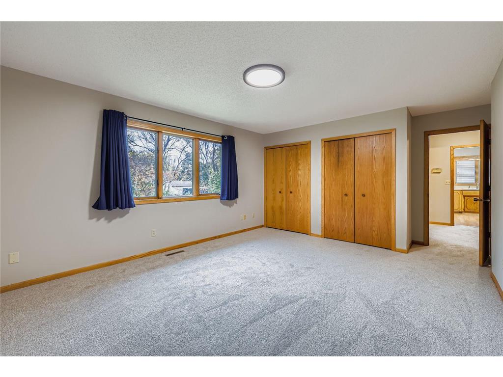 1012 Crystal Lake Road E Burnsville MN 55306 6808989 image17