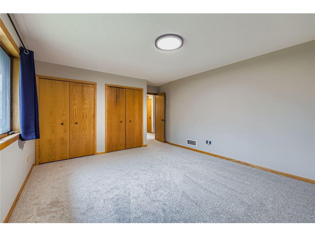 1012 Crystal Lake Road E Burnsville MN 55306 6808989 image18