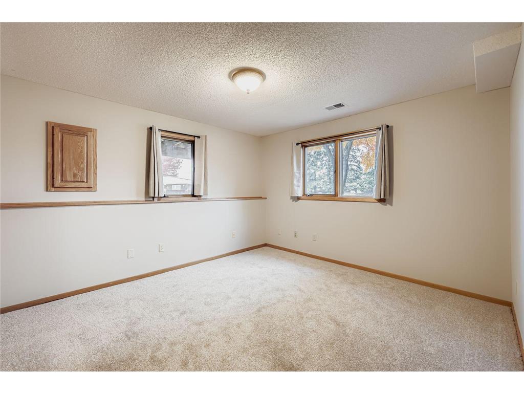 1012 Crystal Lake Road E Burnsville MN 55306 6808989 image29