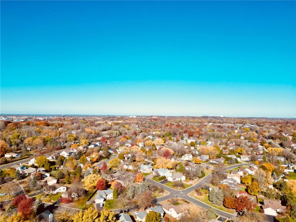 1012 Crystal Lake Road E Burnsville MN 55306 6808989 image45