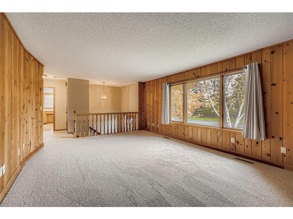 1012 Crystal Lake Road E Burnsville MN 55306 6808989 image9