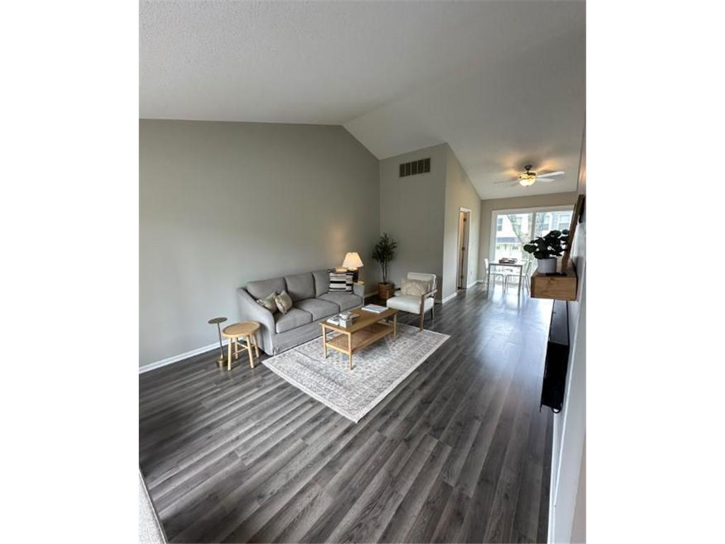 1012 Fox Run Road Waconia MN 55387 6528129 image1