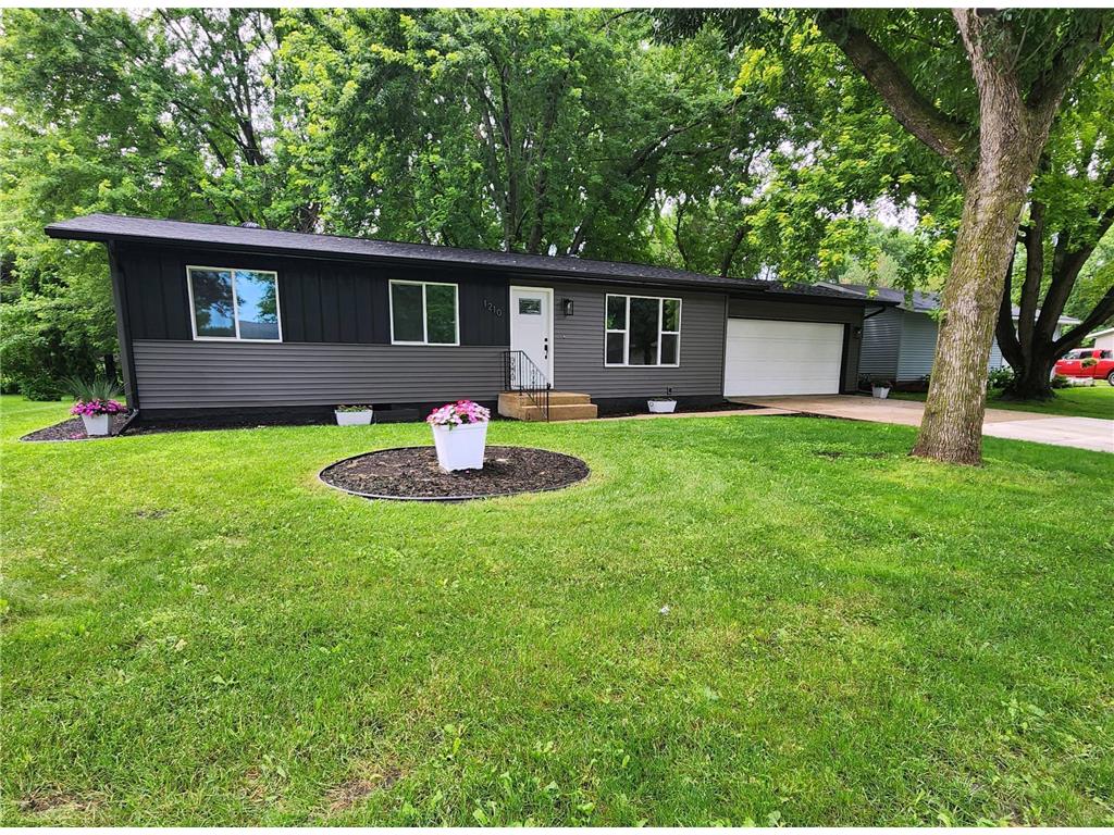 1012 Irene Avenue SE Willmar MN 56201 6569692 image1