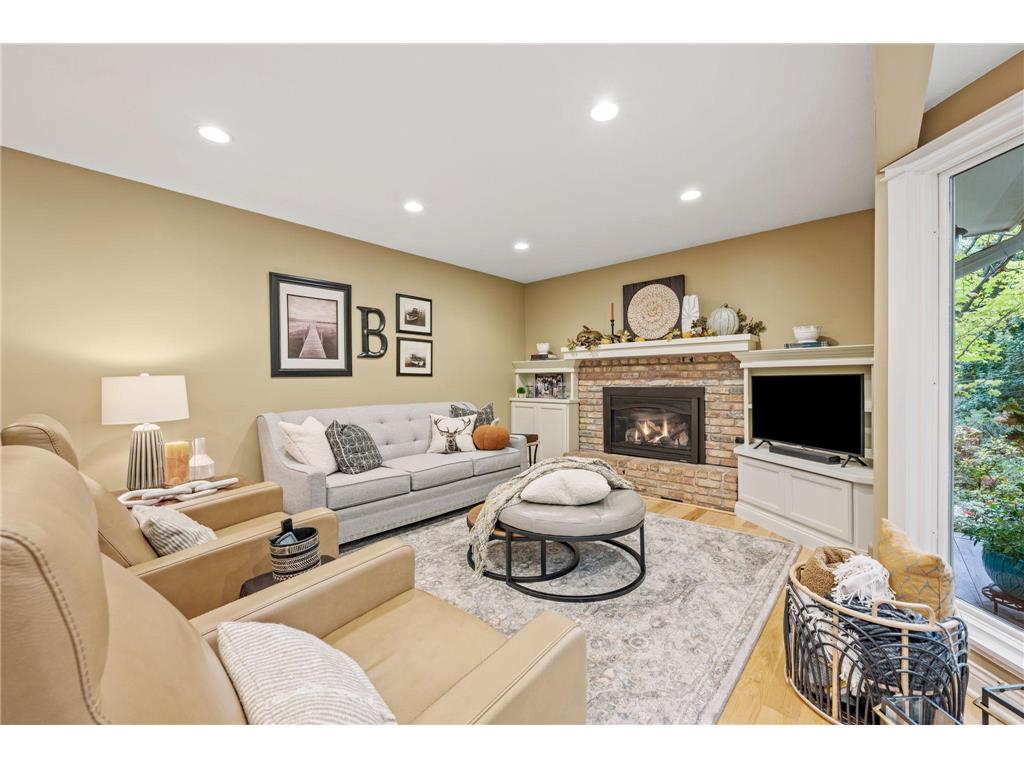 1012 Kaymar Lane Burnsville MN 55306 7065564 image14