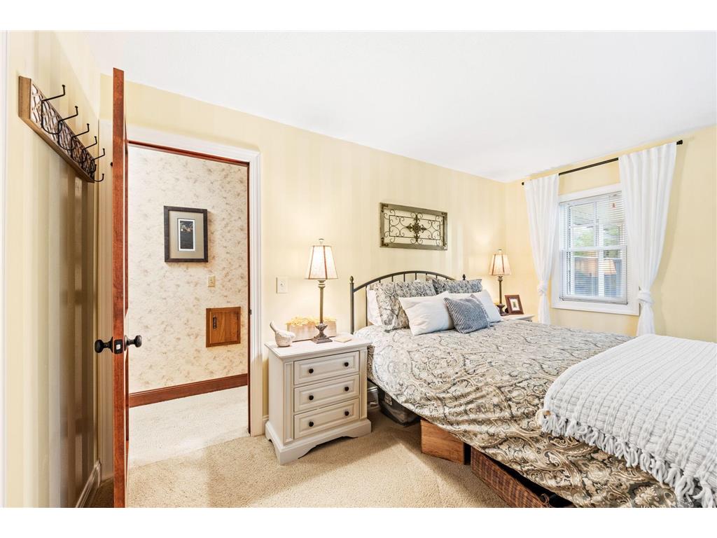 1012 Kaymar Lane Burnsville MN 55306 7065564 image27