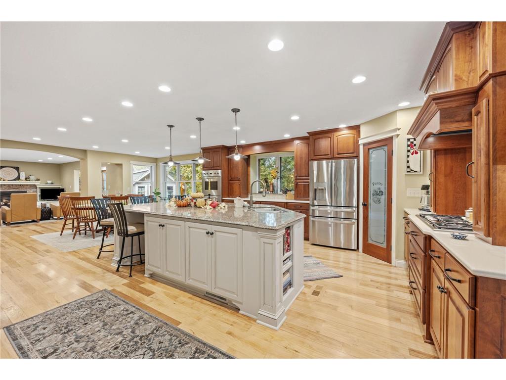 1012 Kaymar Lane Burnsville MN 55306 7065564 image8