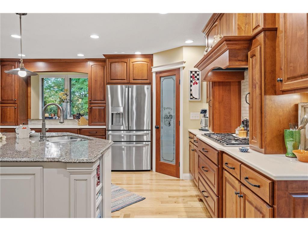 1012 Kaymar Lane Burnsville MN 55306 7065564 image9