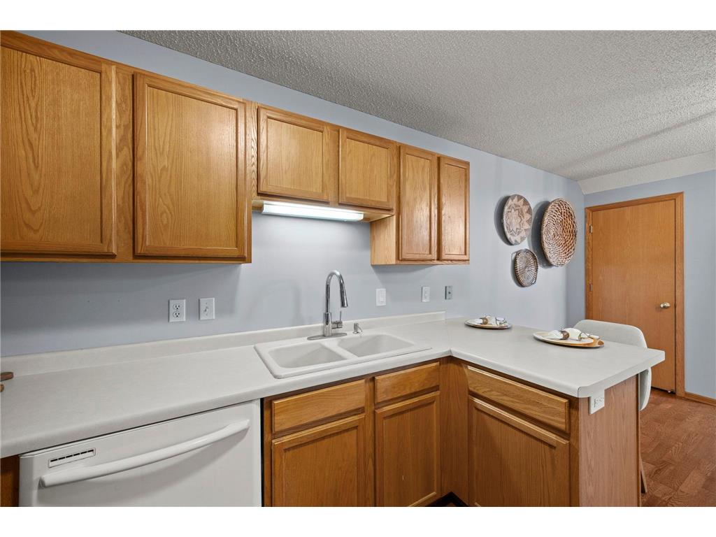 1012 Larkspur Lane Waconia MN 55387 7028631 image14