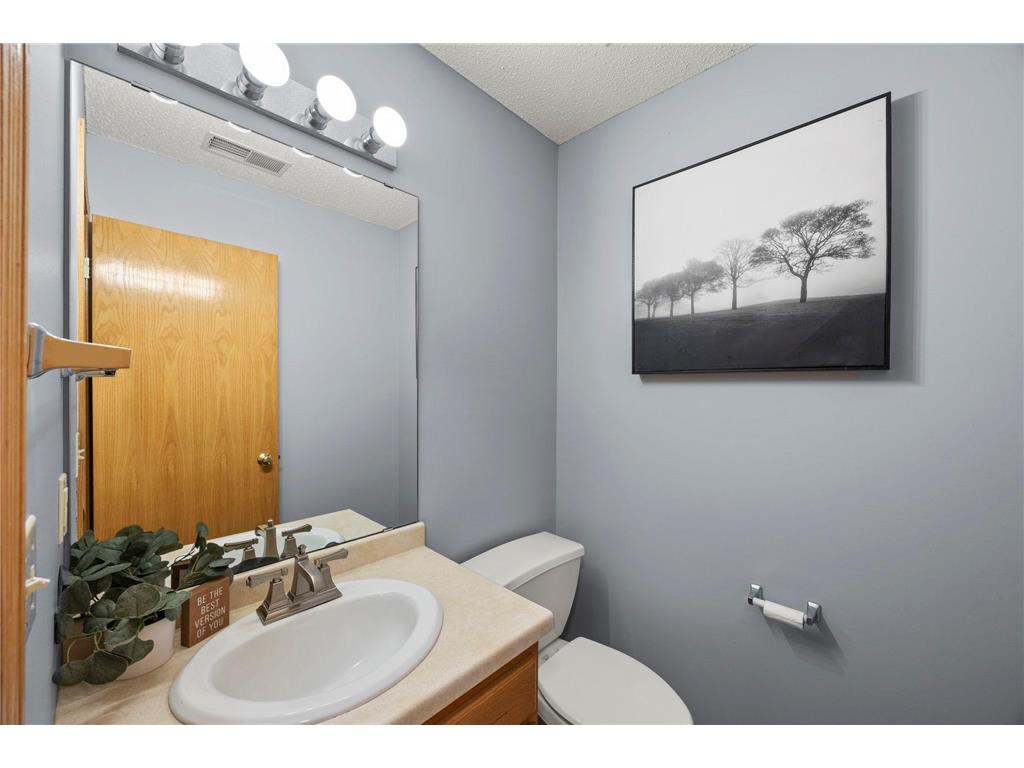1012 Larkspur Lane Waconia MN 55387 7028631 image15
