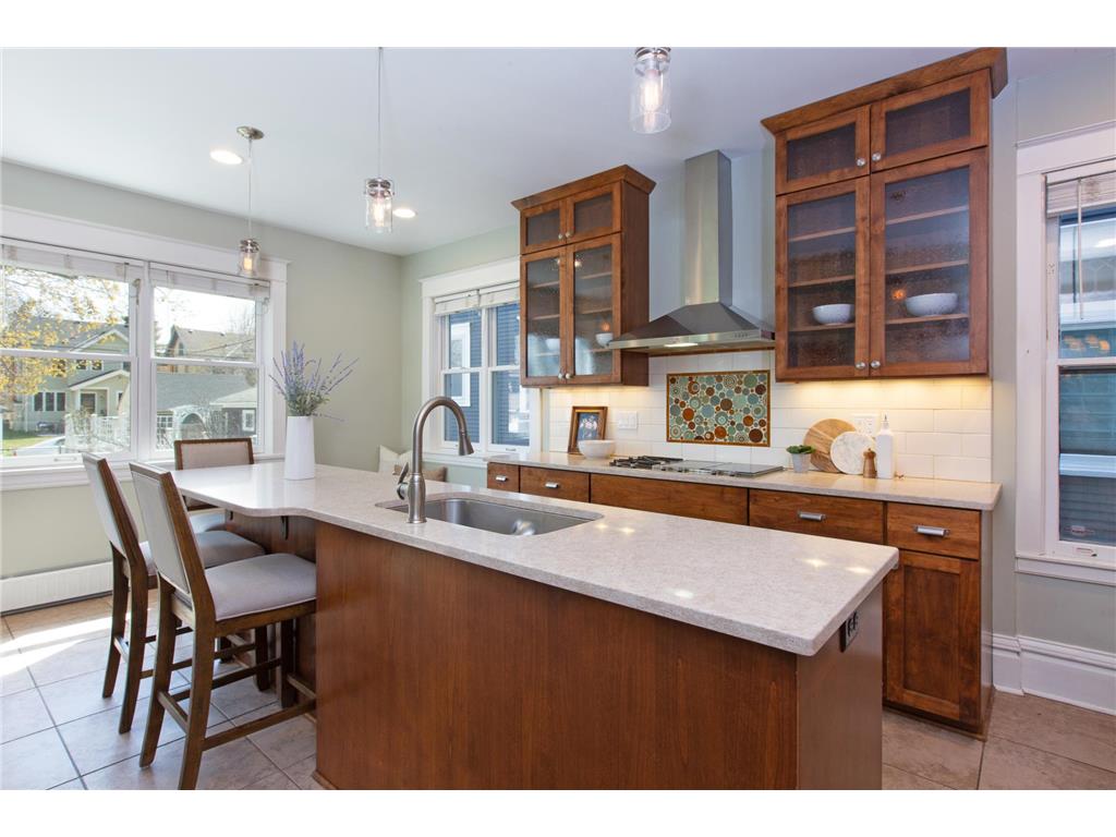 1012 Lincoln Avenue, Saint Paul, MN, 55105 MLS 6515774 Edina Realty