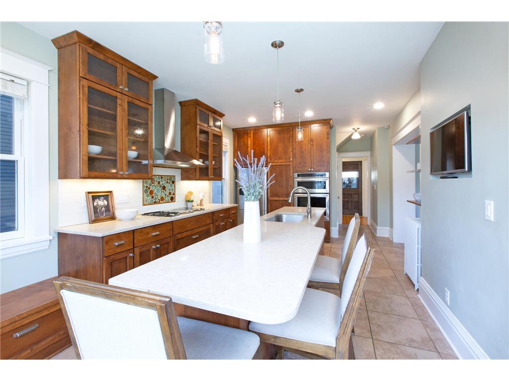 1012 Lincoln Avenue, Saint Paul, MN, 55105 MLS 6515774 Edina Realty