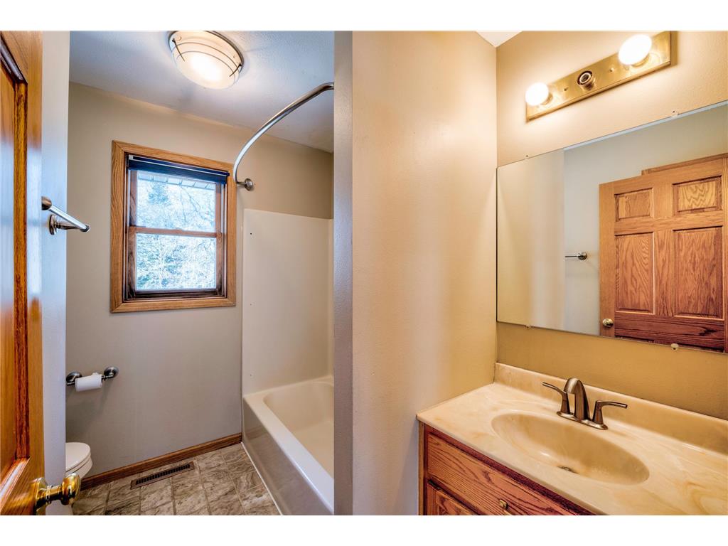 1012 Maple Ridge Court NW Bemidji MN 56601 7067380 image14
