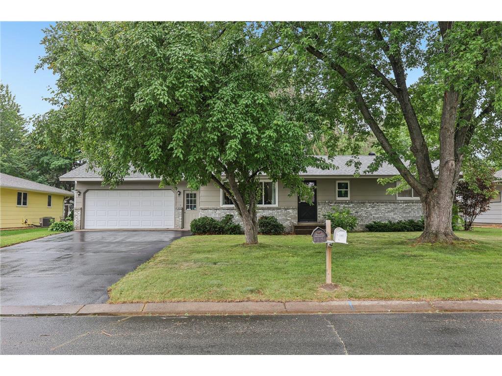 10121 96th Place N Maple Grove MN 55369 7089606 image1