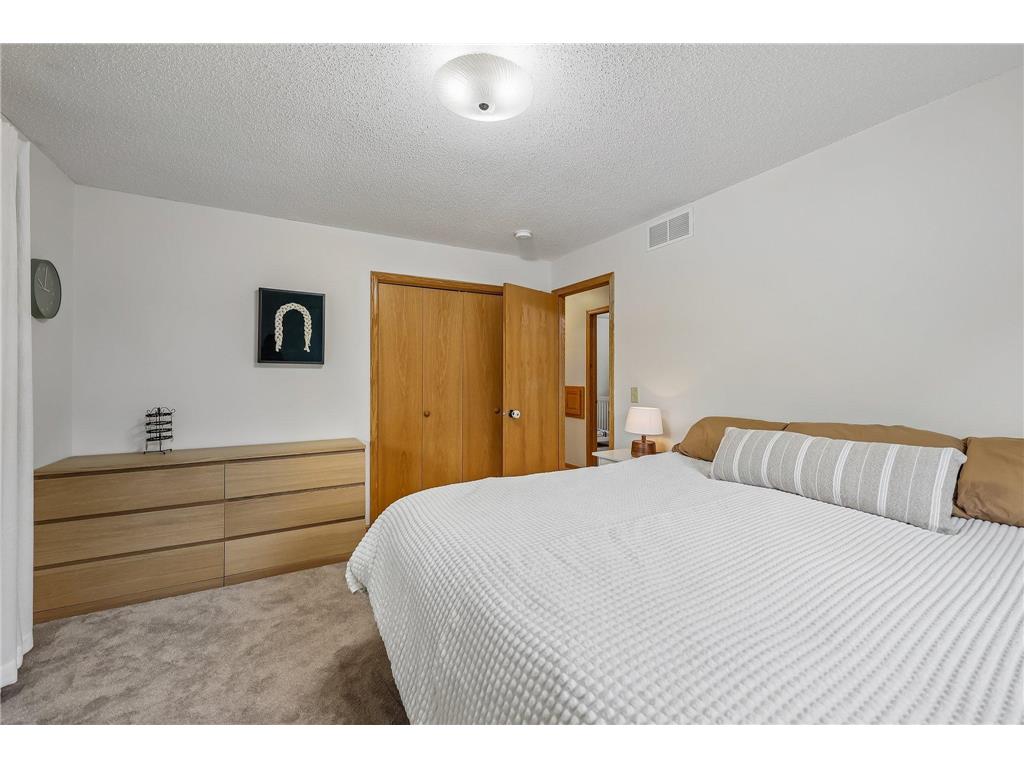 10121 96th Place N Maple Grove MN 55369 7089606 image19
