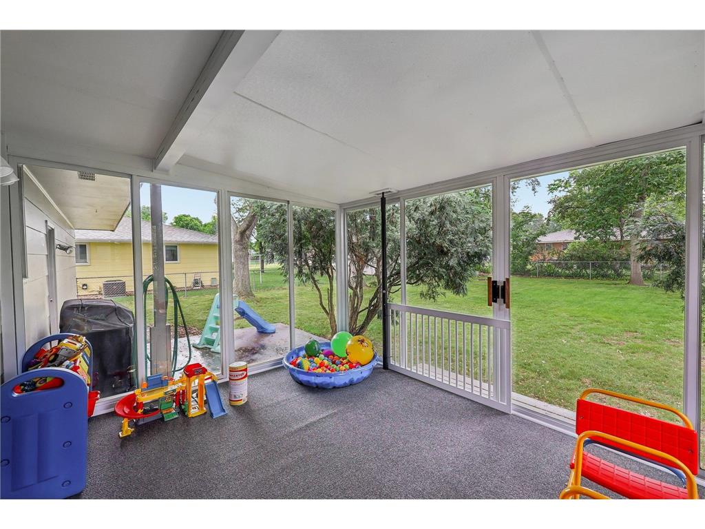 10121 96th Place N Maple Grove MN 55369 7089606 image37