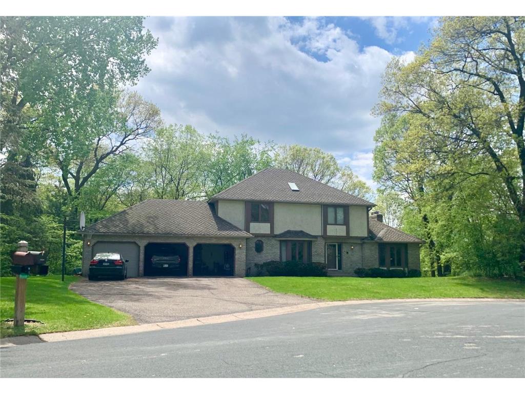 10124 Phaeton Drive, Eden Prairie, MN, 55347 MLS 6256390 Edina Realty