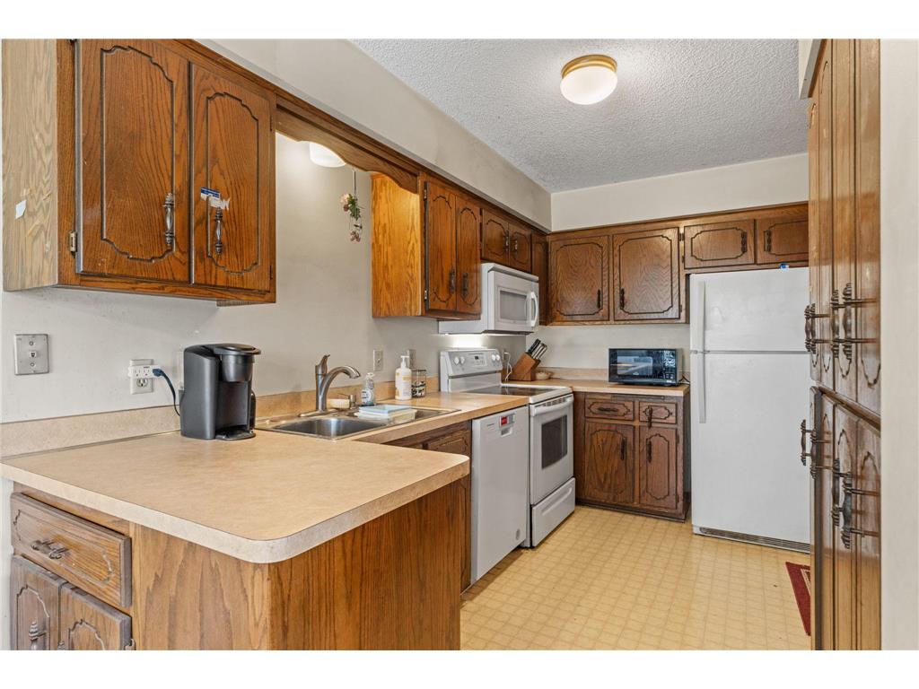 1013 122nd Avenue NE Blaine MN 55434 7066338 image5