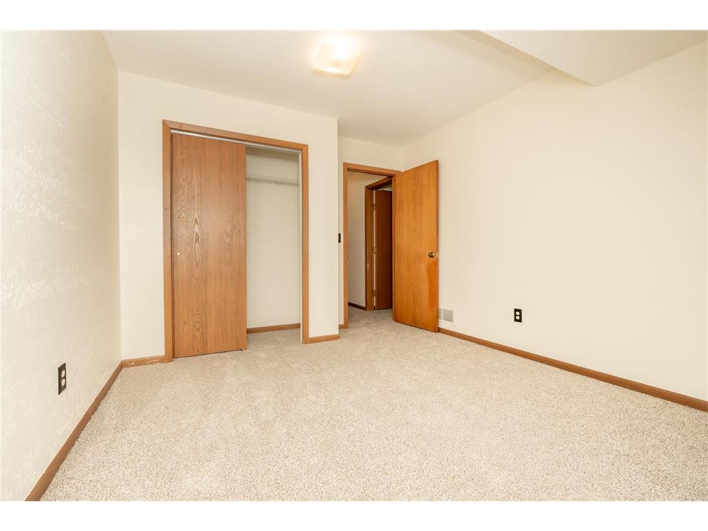 1013 124th Circle NW Coon Rapids MN 55448 7088386 image17