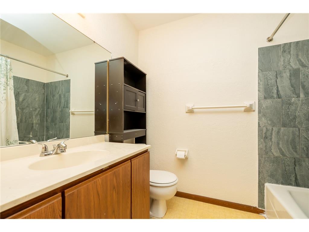 1013 124th Circle NW Coon Rapids MN 55448 7088386 image18
