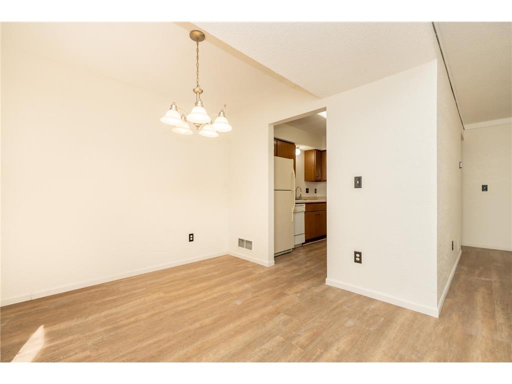 1013 124th Circle NW Coon Rapids MN 55448 7088386 image4