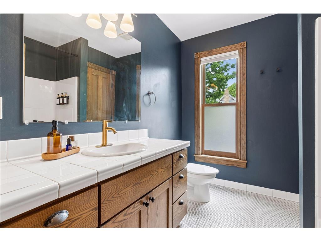 1013 20th Avenue NE Minneapolis MN 55418 7080523 image20