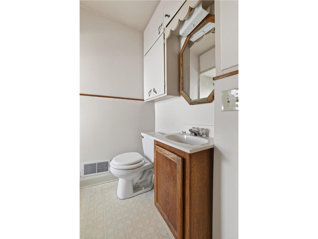 1013 2nd Avenue NW Rochester MN 55901 7034352 image20