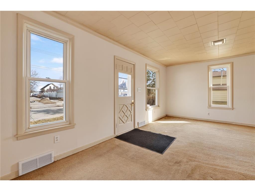 1013 2nd Avenue NW Rochester MN 55901 7034352 image9