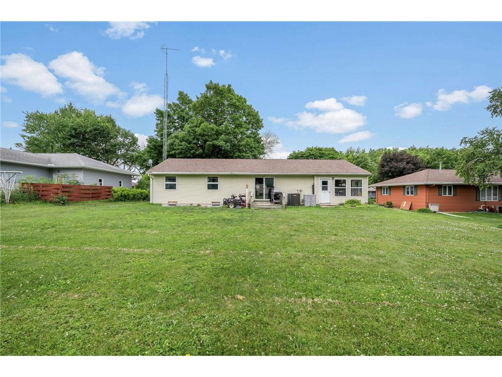 1013 5th Street S Saint James MN 56081 7102683 image6