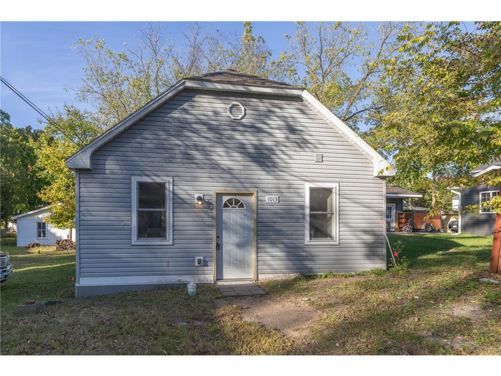 1013 9th Avenue E Menomonie WI 54751 6799922 image1