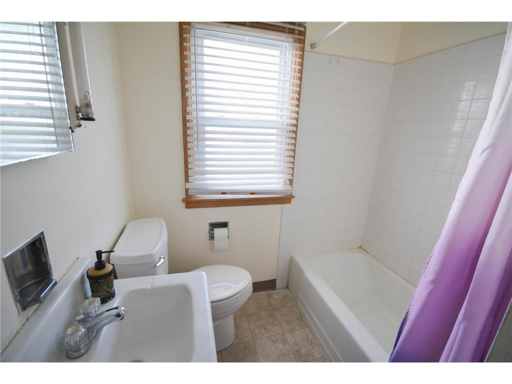 1013 9th Street NE Rochester MN 55906 7098404 image16