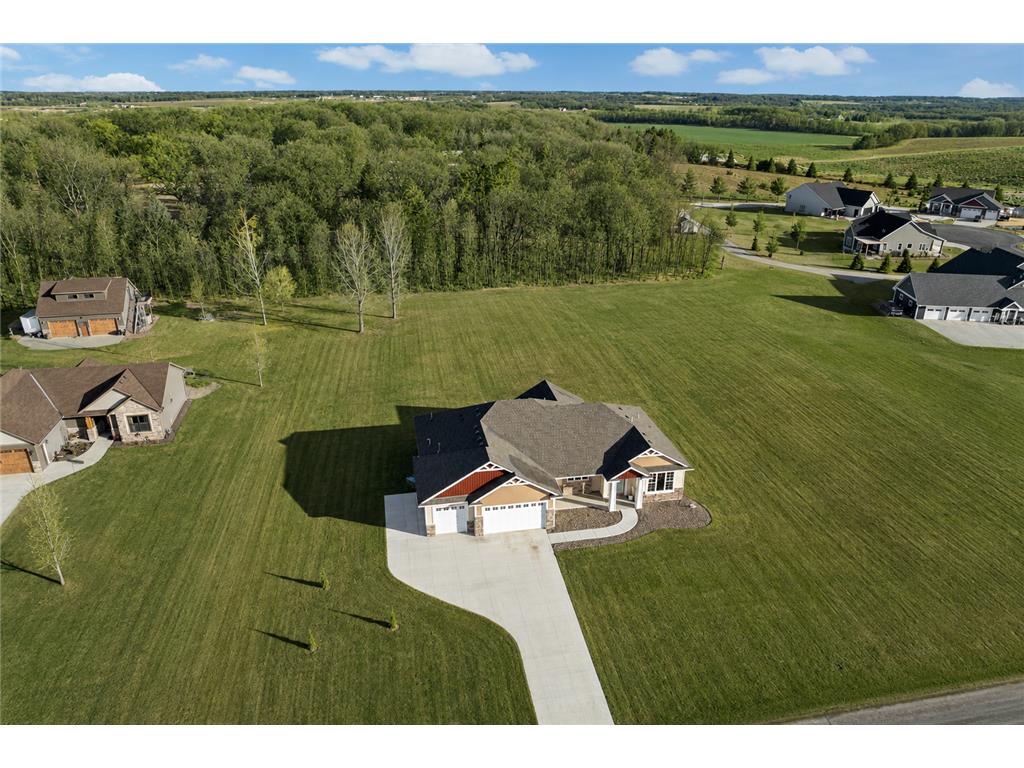 1013 Birch Avenue NE Montgomery MN 56069 7016880 image2