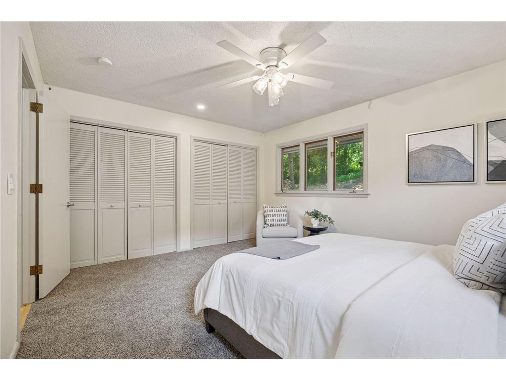 1013 Kenwood Parkway Minneapolis MN 55403 6757514 image10