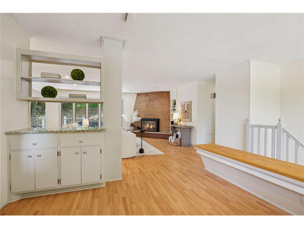 1013 Kenwood Parkway Minneapolis MN 55403 6757514 image14