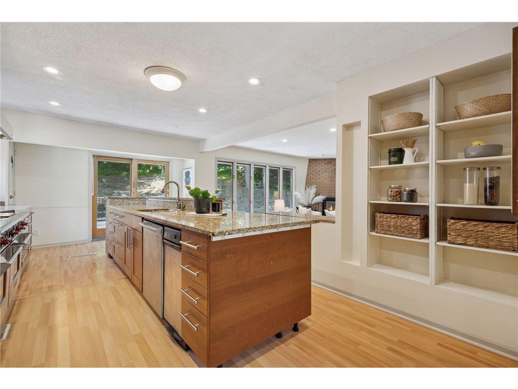 1013 Kenwood Parkway Minneapolis MN 55403 6757514 image21