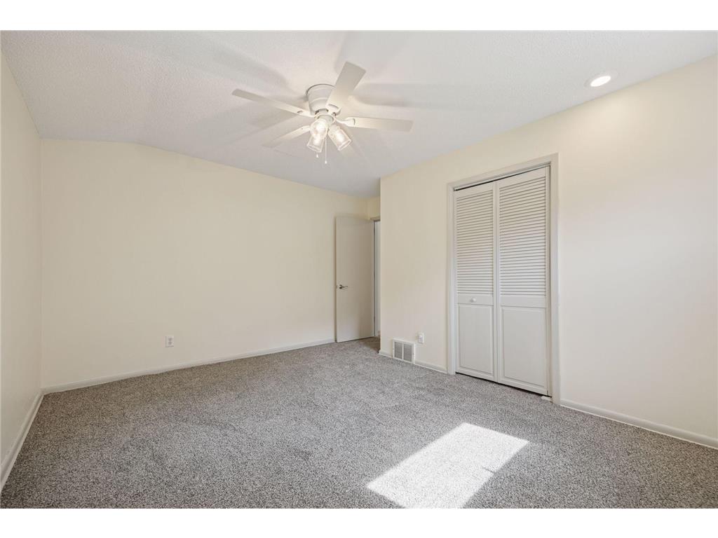 1013 Kenwood Parkway Minneapolis MN 55403 6757514 image28