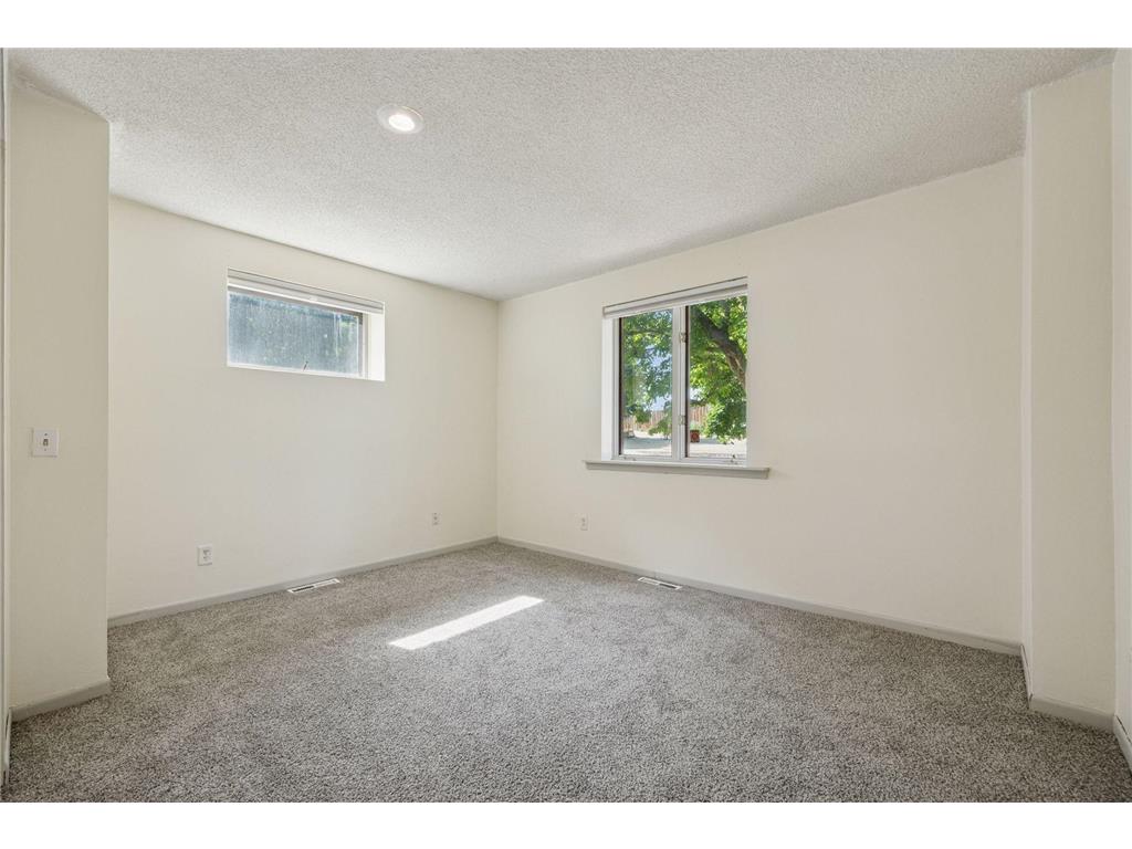 1013 Kenwood Parkway Minneapolis MN 55403 6757514 image37