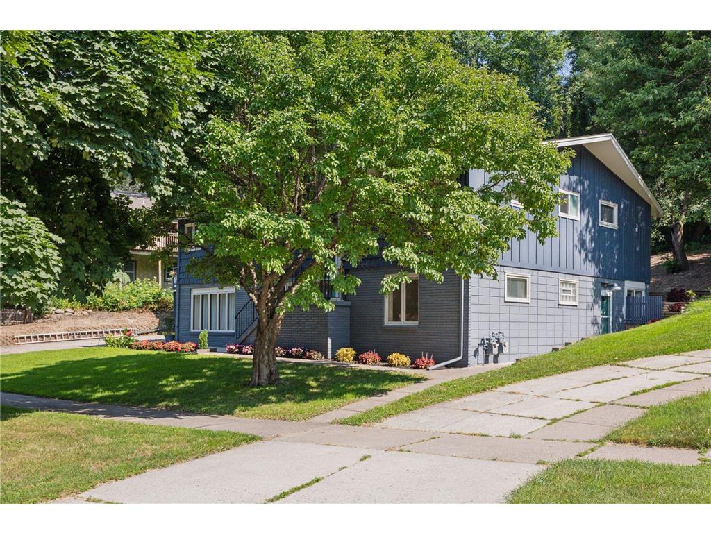 1013 Kenwood Parkway Minneapolis MN 55403 6757514 image43