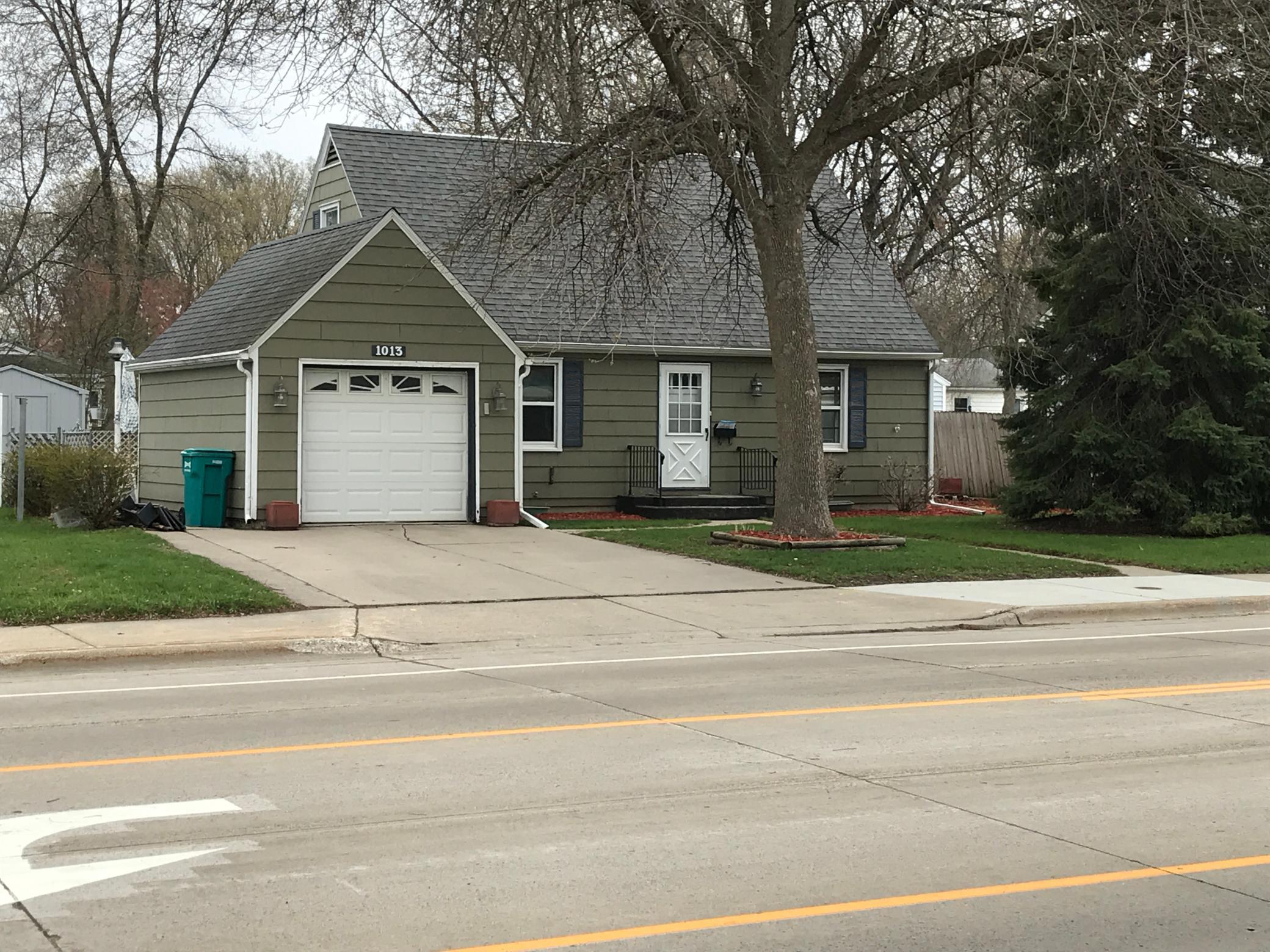 1013 S Oak Avenue, Owatonna, MN 55060 MLS 5740344 Edina Realty