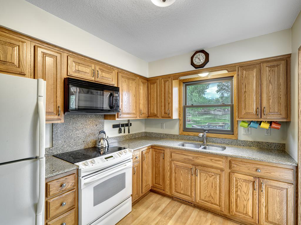 10133 Drew Avenue S Bloomington MN 55431 7067299 image8