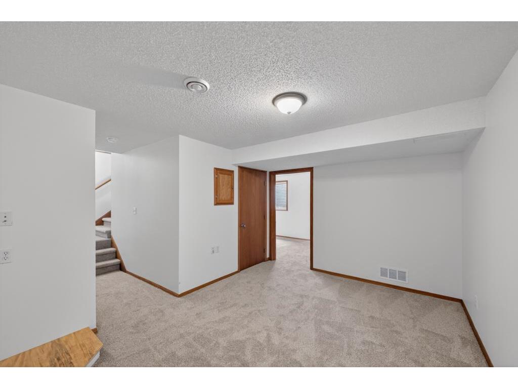 1014 2nd Street NW Byron MN 55920 7091350 image20