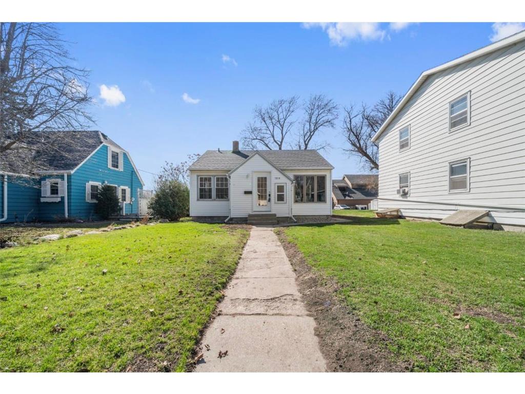 1014 Hawthorne Street Alexandria MN 56308 7055871 image1