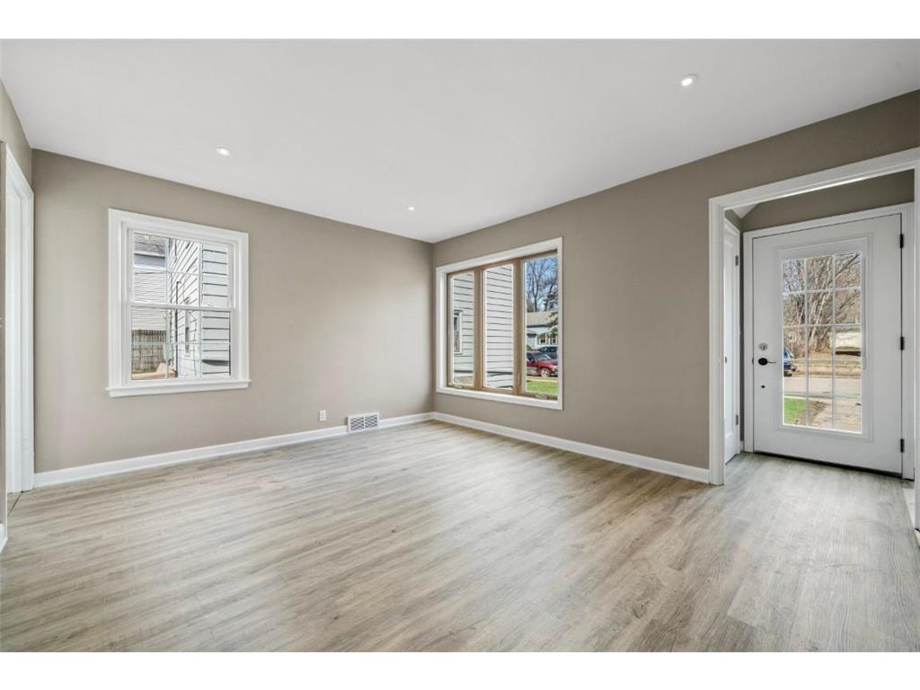 1014 Hawthorne Street Alexandria MN 56308 7055871 image13