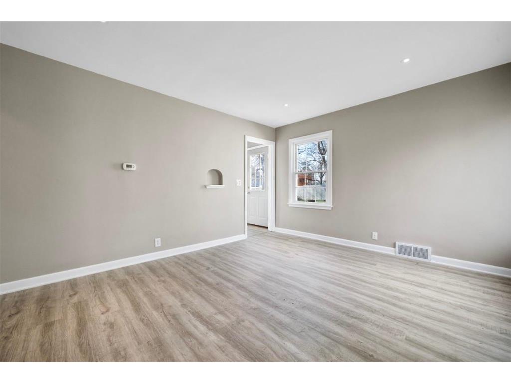 1014 Hawthorne Street Alexandria MN 56308 7055871 image15