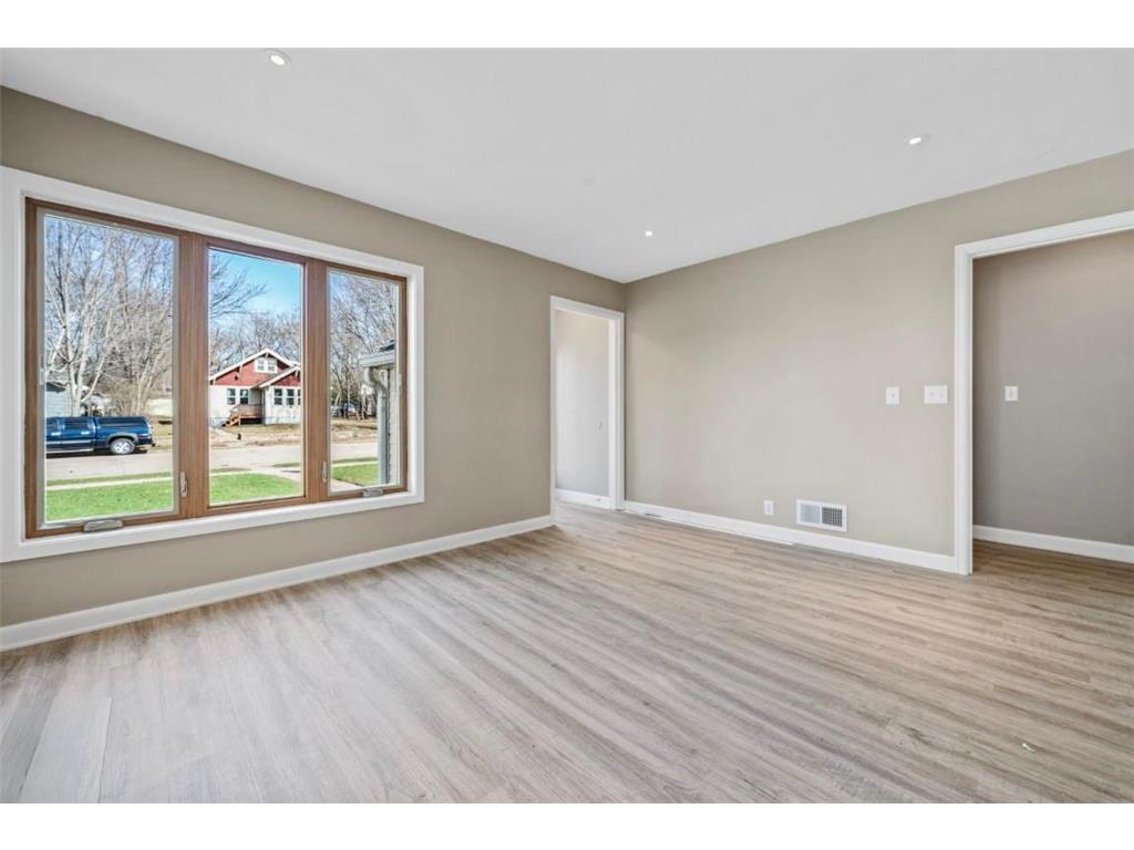 1014 Hawthorne Street Alexandria MN 56308 7055871 image16