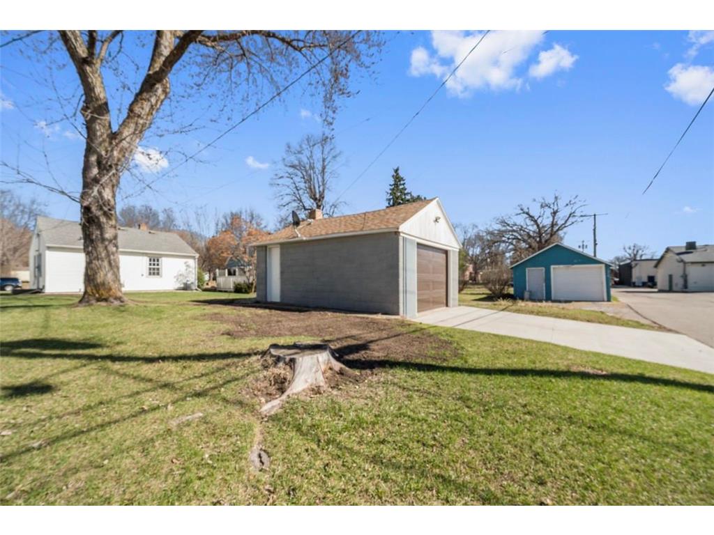 1014 Hawthorne Street Alexandria MN 56308 7055871 image5