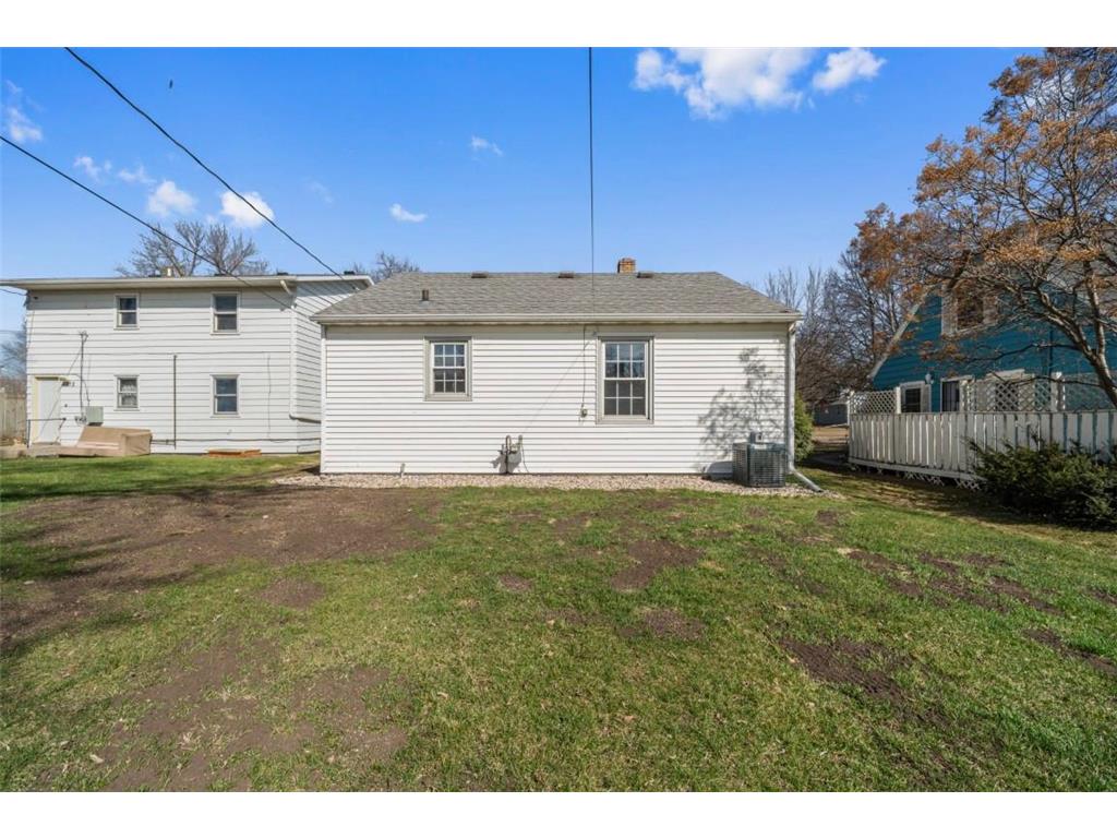 1014 Hawthorne Street Alexandria MN 56308 7055871 image7