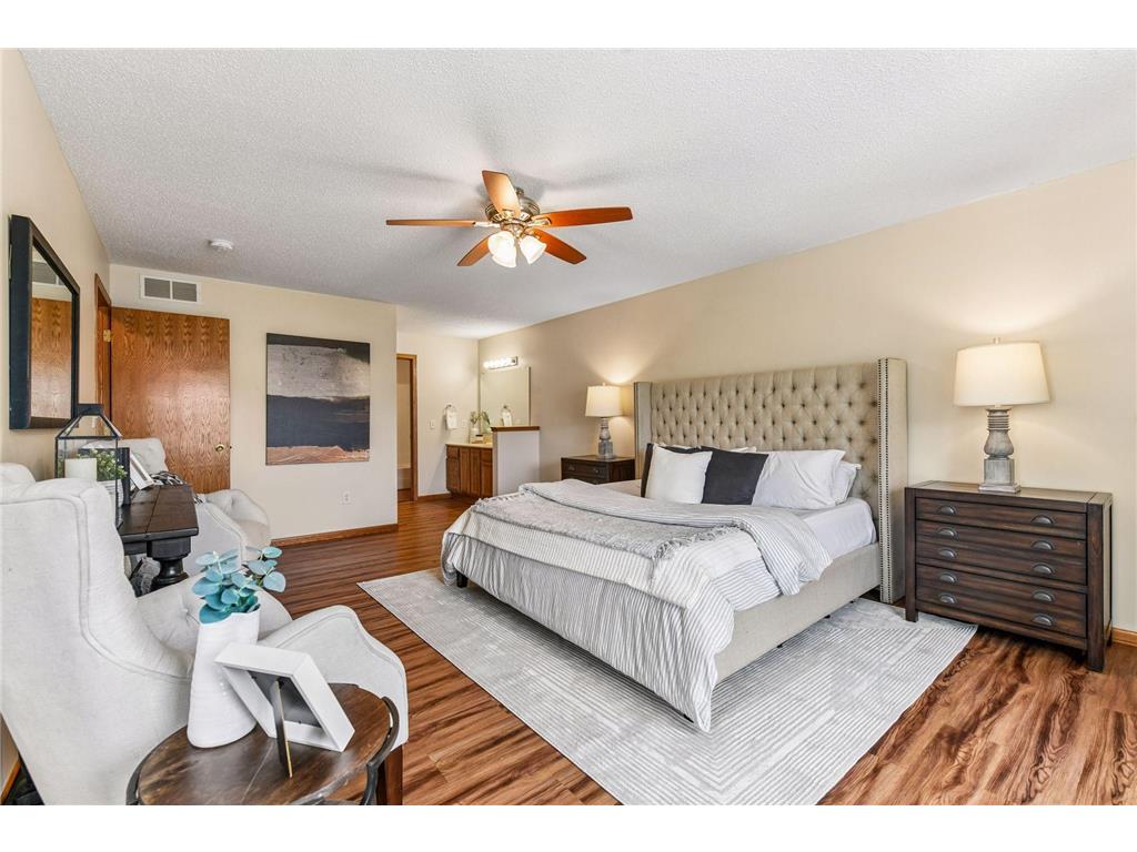 1014 Heldt Street Chaska MN 55318 7071568 image22
