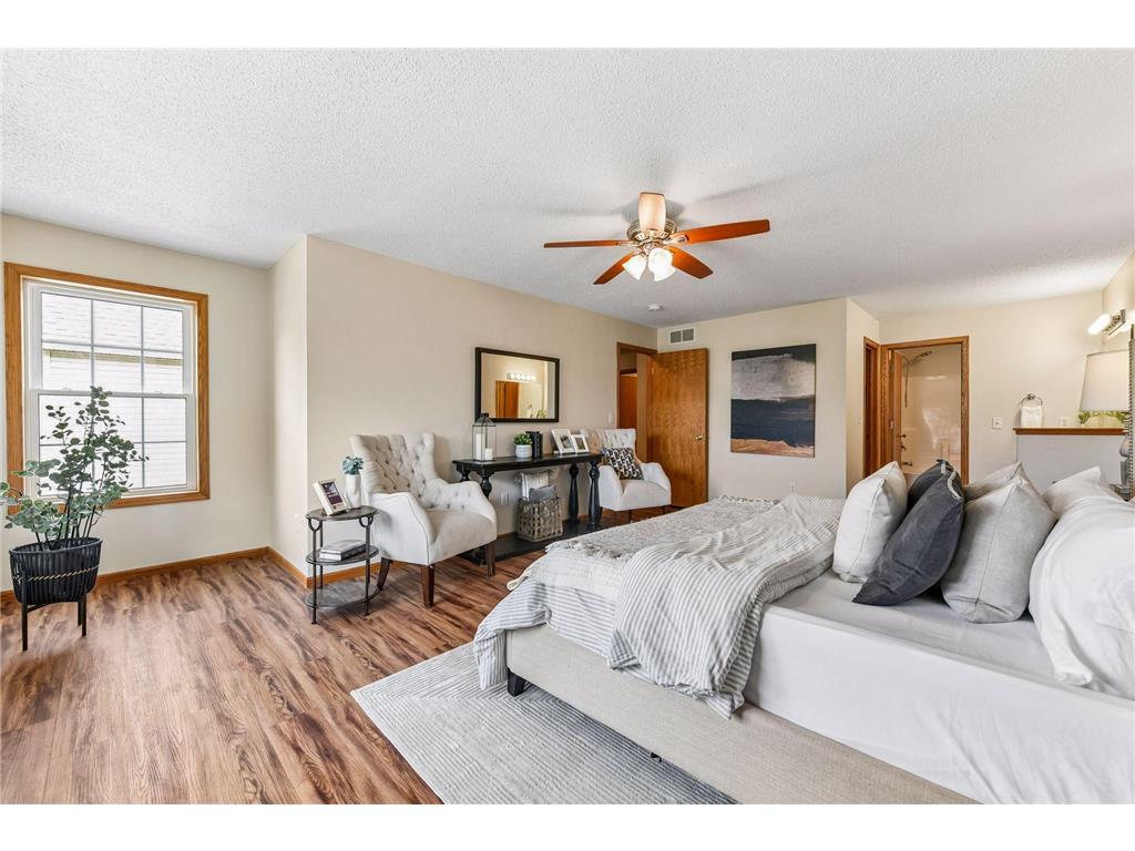 1014 Heldt Street Chaska MN 55318 7071568 image23