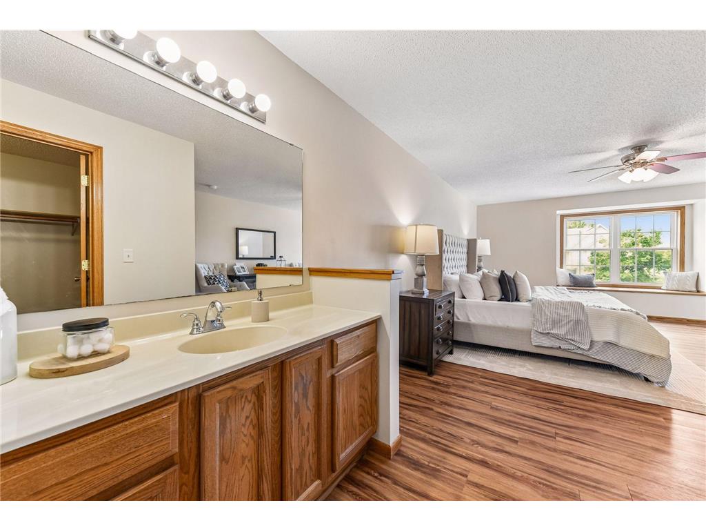 1014 Heldt Street Chaska MN 55318 7071568 image24