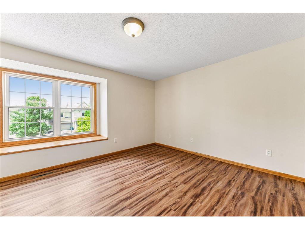 1014 Heldt Street Chaska MN 55318 7071568 image29